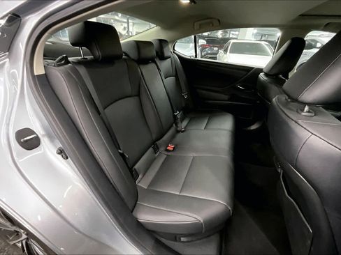 Used 2025 Lexus ES 300h w/ Premium Package image 20