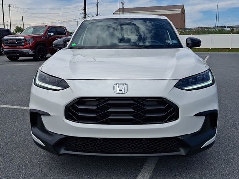 Certified 2024 Honda HR-V Sport image 2