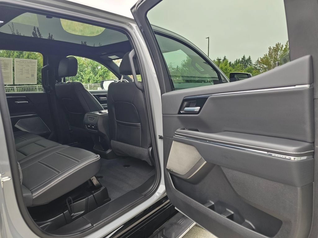 Used 2026 GMC Sierra EV Denali AWD/4WD image 15