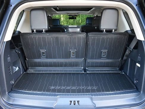 Used 2022 Ford Expedition XLT RWD image 11