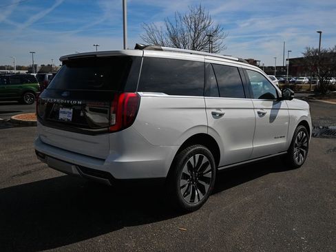 New 2026 Ford Expedition Platinum w/ Driver's Package image 5