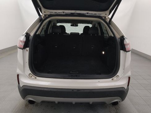Used 2019 Ford Edge Titanium FWD image 29