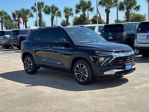 New 2026 Chevrolet TrailBlazer LT w/ Driver Confidence Package FWD image 6