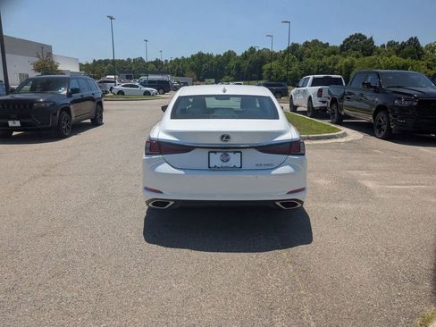Used 2025 Lexus ES 350 w/ Premium Package FWD image 4