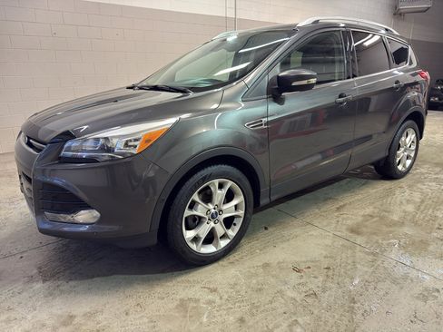 Used 2016 Ford Escape Titanium w/ Equipment Group 301A image 3