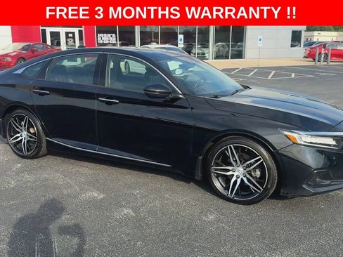 Used 2021 Honda Accord Touring image 3