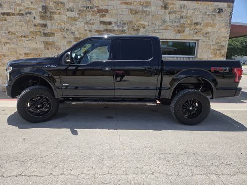 Used 2017 Ford F150 Lariat image 1