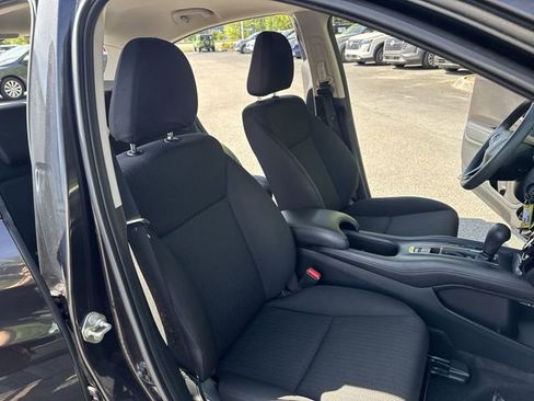 Used 2018 Honda HR-V LX image 10
