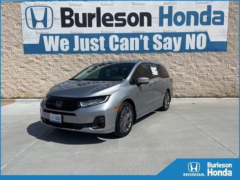 New 2026 Honda Odyssey Touring image 1