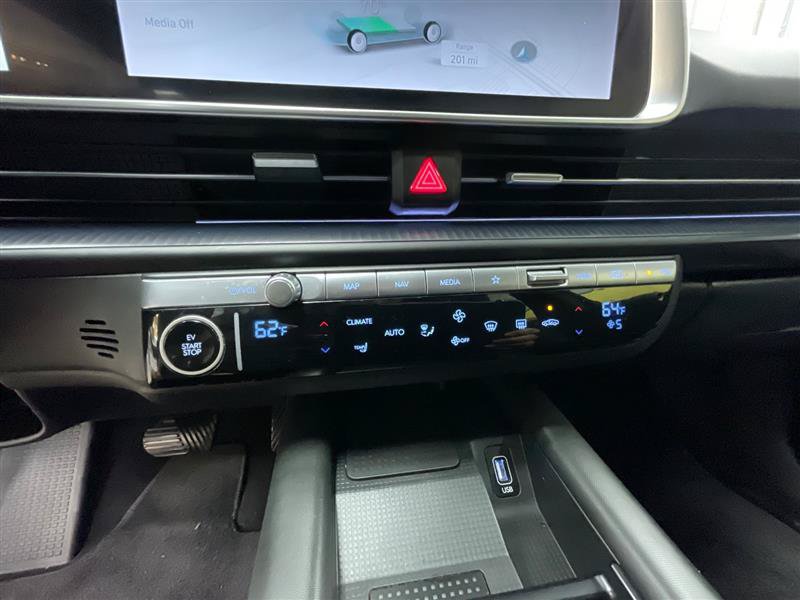 Used 2023 Hyundai Ioniq 6 SEL RWD image 17