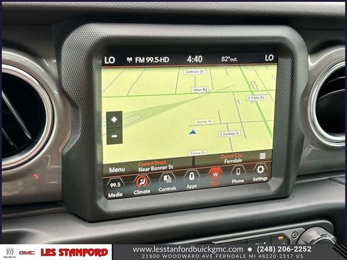 Used 2022 Jeep Wrangler Unlimited Sahara w/ LED Lighting Group AWD/4WD image 28