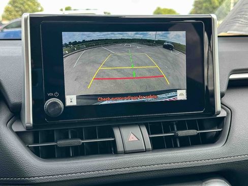 Used 2025 Toyota RAV4 XLE w/ Convenience Package FWD image 32