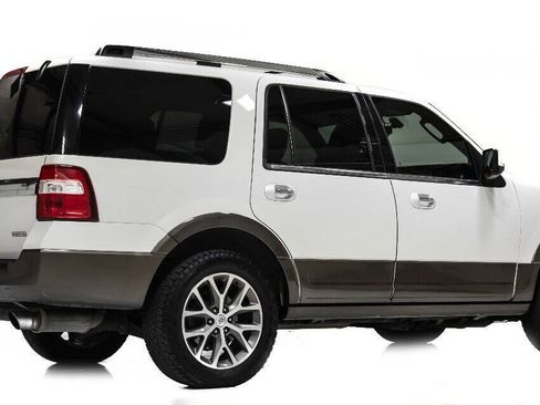 Used 2015 Ford Expedition King Ranch RWD image 3