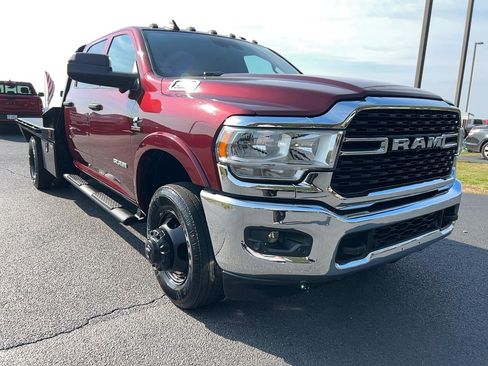 Used 2022 RAM 3500 Tradesman w/ Safety Group image 3