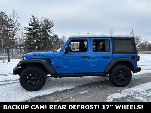 Used 2022 Jeep Wrangler Unlimited Sport image 3