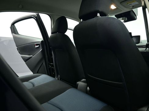 Used 2017 Toyota Yaris iA image 59