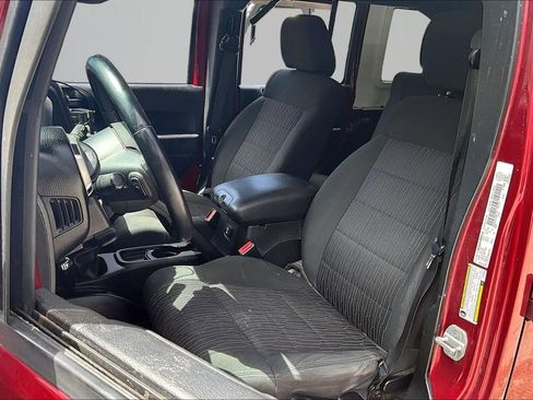 Used 2012 Jeep Wrangler Unlimited Sahara AWD/4WD image 19