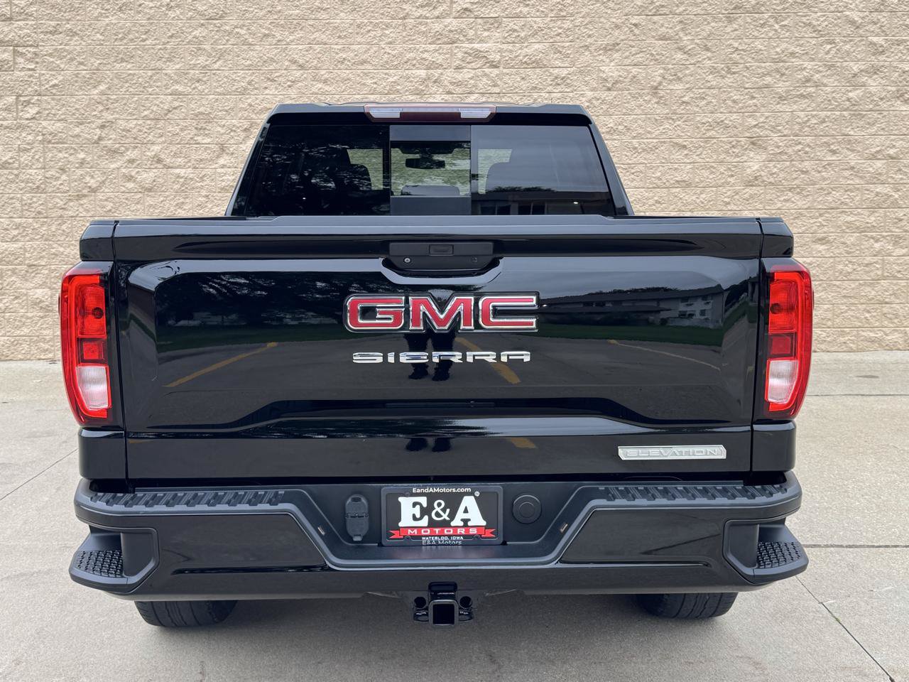 Used 2019 GMC Sierra 1500 Elevation w/ Elevation Value Package AWD/4WD image 7