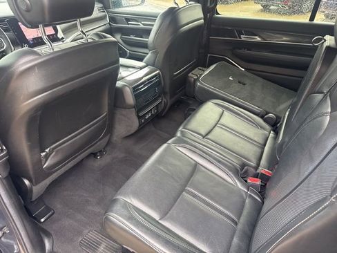 Used 2022 Jeep Wagoneer Series III image 30