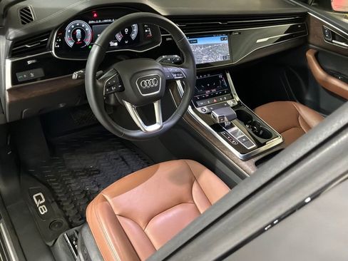 Used 2025 Audi Q8 Premium w/ Convenience Package image 18