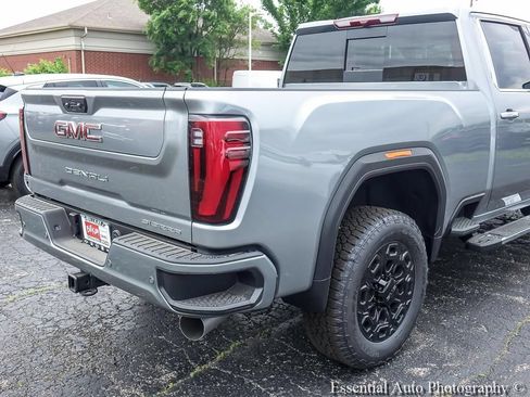 New 2026 GMC Sierra 2500 Denali AWD/4WD image 8