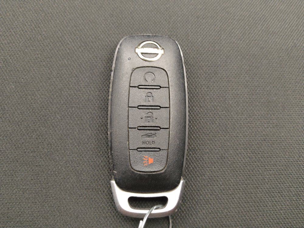 Used 2024 Nissan Versa SR FWD image 32