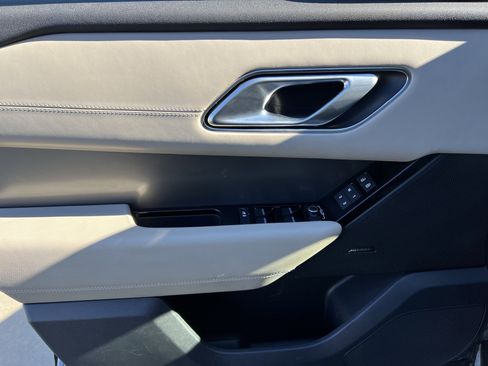 Used 2021 Land Rover Range Rover Velar S image 14