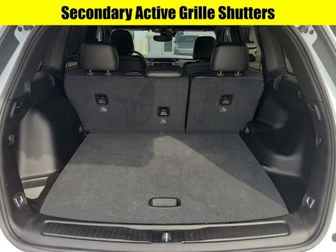 Used 2023 Jeep Grand Cherokee Altitude image 27