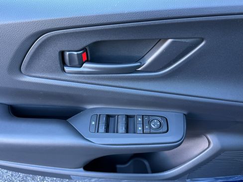 New 2026 Toyota Prius Plug-In Hybrid image 13