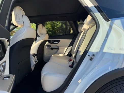 New 2026 Mercedes-Benz GLC 300 4MATIC image 13