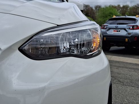 Used 2022 Subaru Crosstrek 2.0i Premium w/ Moonroof Package AWD/4WD image 10
