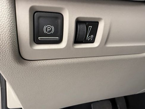 Used 2023 Cadillac XT4 Luxury w/ Driver Awareness Package FWD image 19