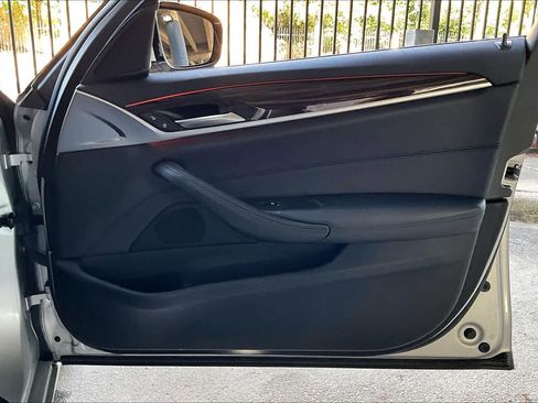 Used 2018 BMW 530i image 22