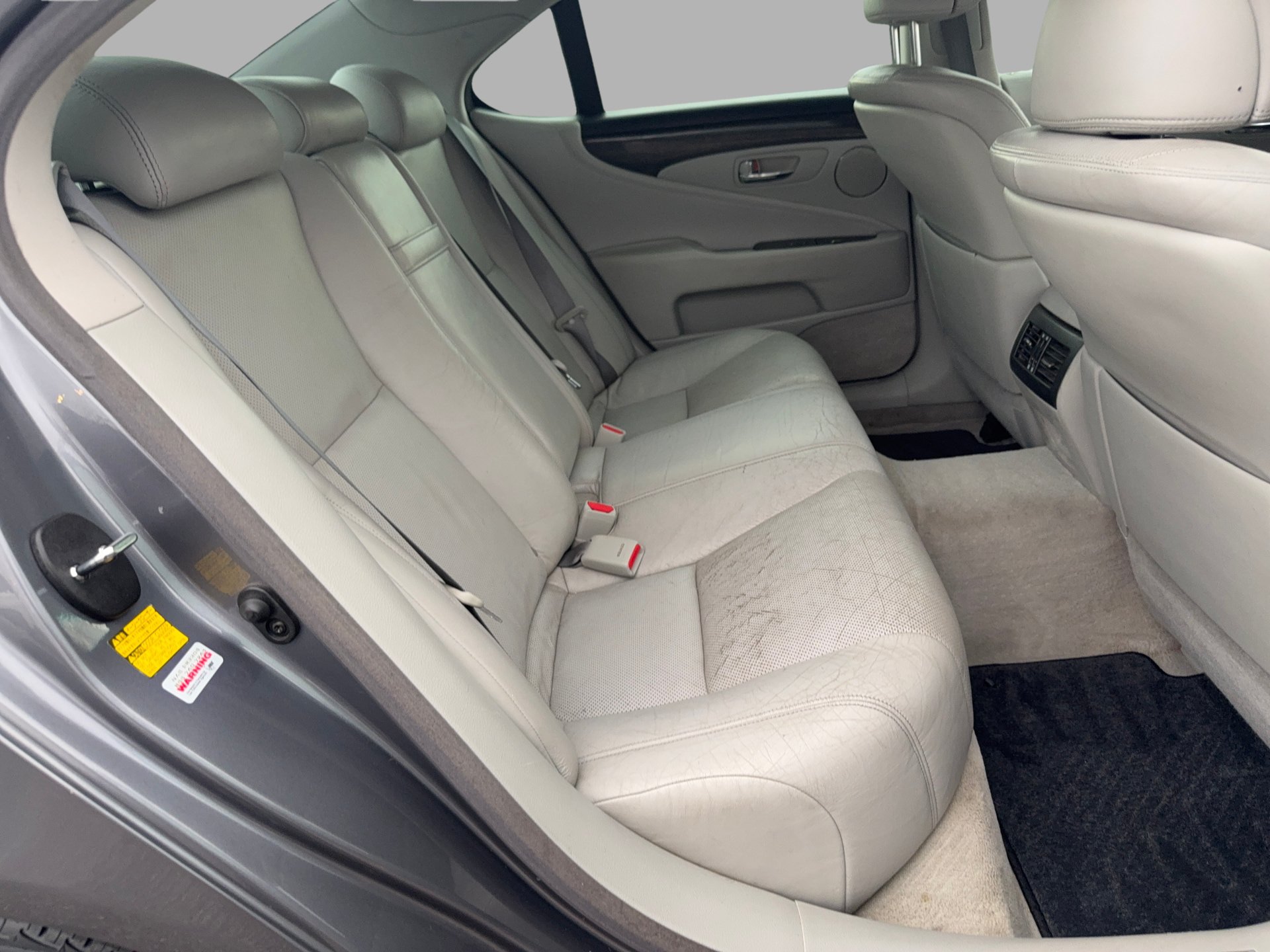Used 2012 Lexus LS 460 w/ Comfort Pkg RWD image 30