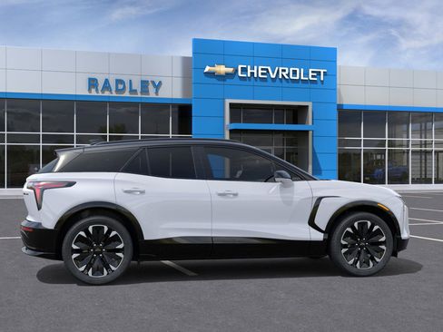 New 2026 Chevrolet Blazer EV RS image 5