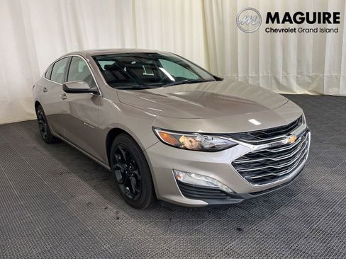 Used 2023 Chevrolet Malibu LT FWD image 29