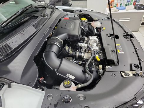 Used 2025 Jeep Compass Limited image 59