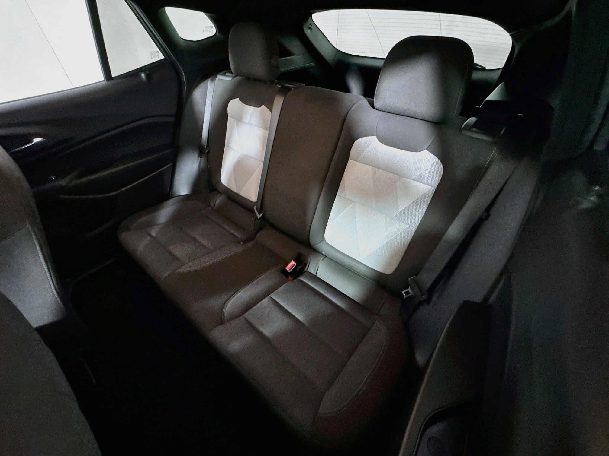Used 2024 Chevrolet Trax RS FWD image 22