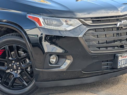 Certified 2021 Chevrolet Traverse Premier w/ Redline Edition FWD image 3