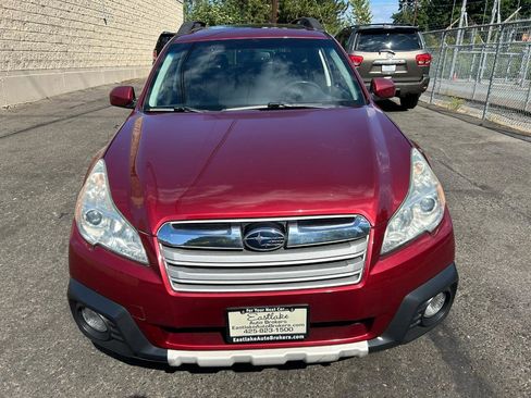 Used 2014 Subaru Outback 2.5i Limited image 2