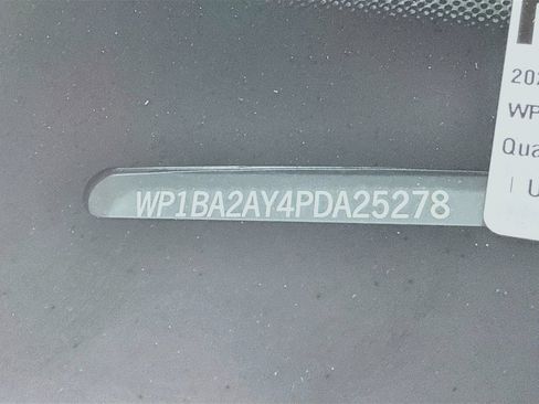 Certified 2023 Porsche Cayenne Coupe AWD/4WD image 32