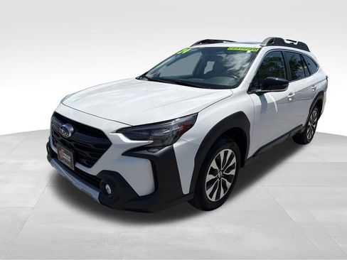 Certified 2024 Subaru Outback Limited AWD/4WD image 3