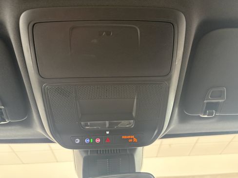 Used 2026 Chevrolet Equinox LT w/ Convenience Package II FWD image 22