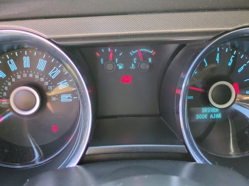 Used 2014 Ford Mustang Coupe w/ Equipment Group 102A RWD image 21