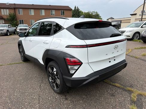 Used 2024 Hyundai Kona SEL FWD image 7