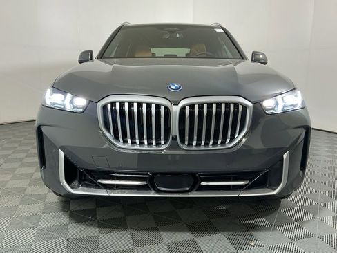 New 2026 BMW X5 xDrive50e w/ Executive Package AWD/4WD image 3