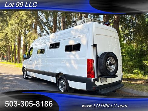 Used 2019 Mercedes-Benz Sprinter 170 image 31