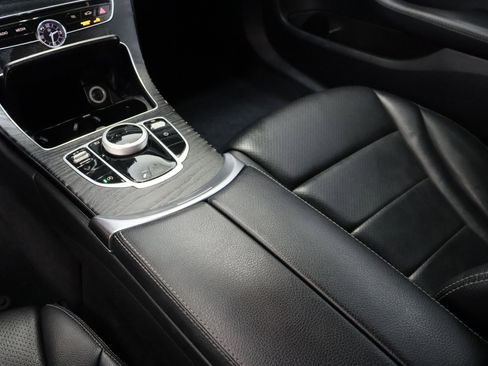 Used 2018 Mercedes-Benz C 300 Sedan image 17