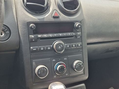 Used 2010 Pontiac G6 Sedan FWD image 25