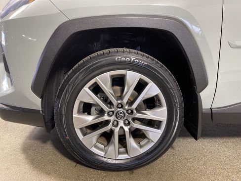 Certified 2022 Toyota RAV4 XLE Premium FWD image 11